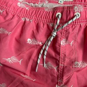 Men’s swim trunks size M.